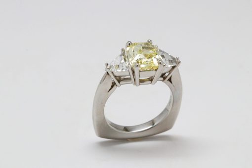 3.01Ct Yellow Diamond Platinum Engagement Ring - Image 7