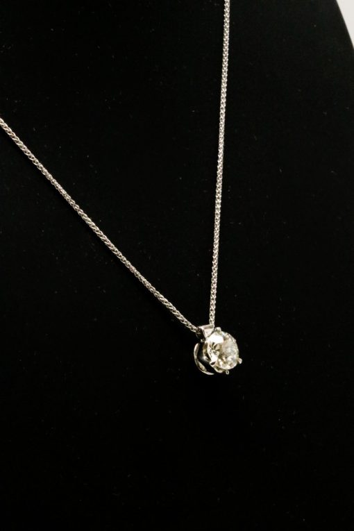 18K White Gold 1.43ct Round Diamond Necklace - Image 2