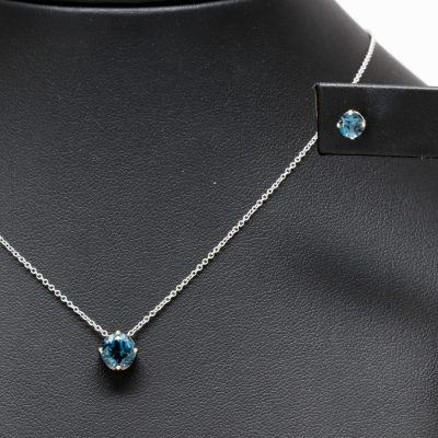 14K White Gold Blue Topaz Slide Necklace – 18"