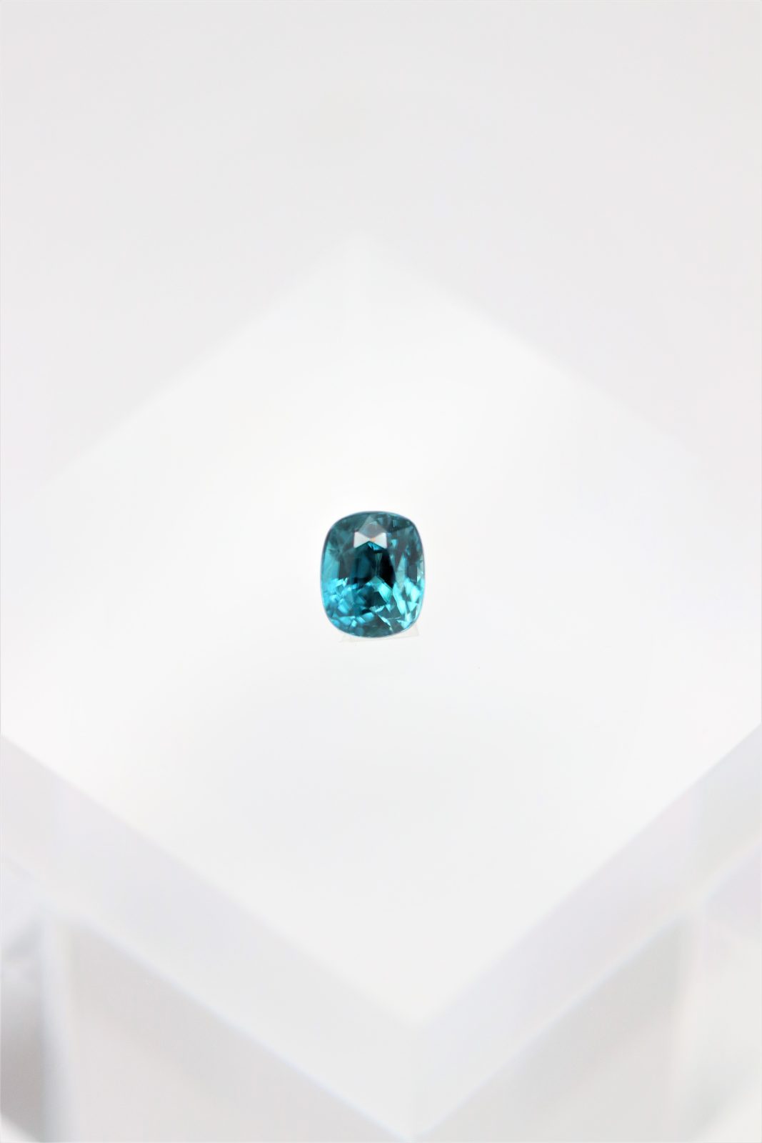 5.62 Carat Oval Blue Zircon – Loose Stone