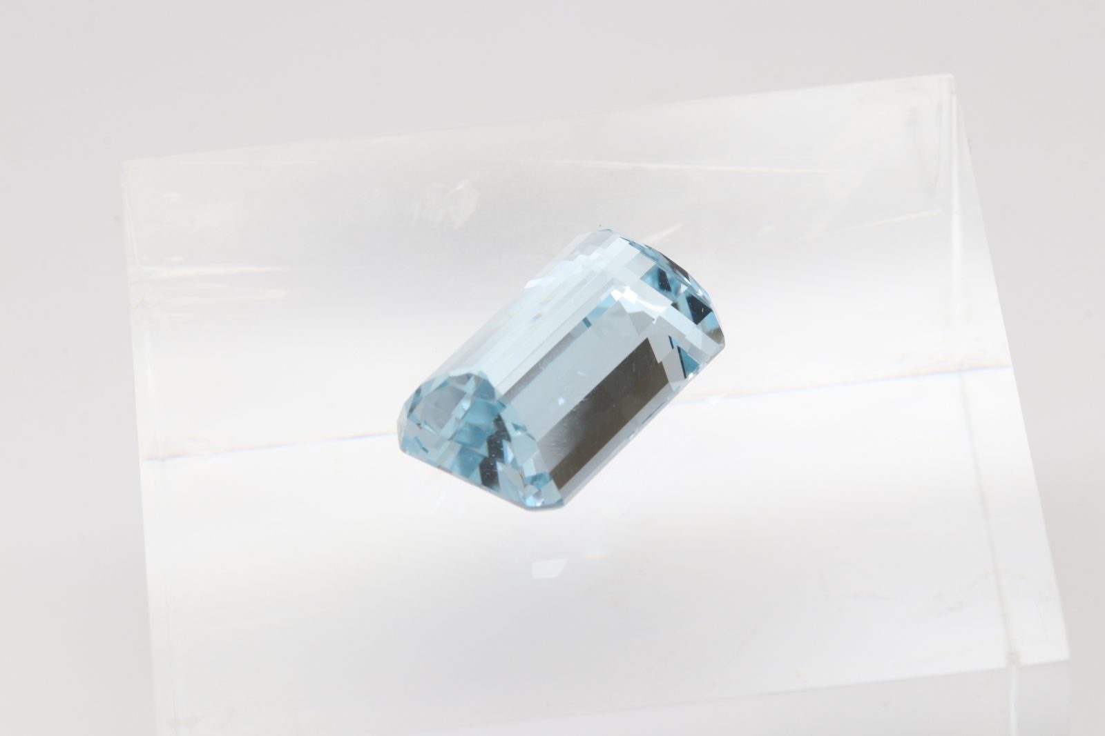 23.88 Carat Emerald-Cut Topaz – Loose Stone - Image 3